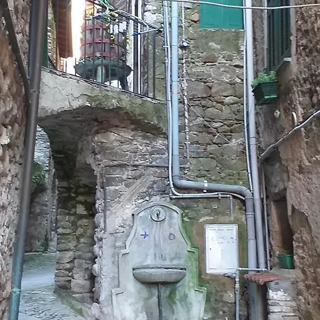 Castle In Center Of Beautiful * Isolabona
